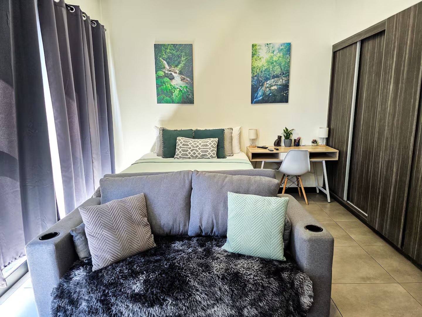 Restful Apt living area